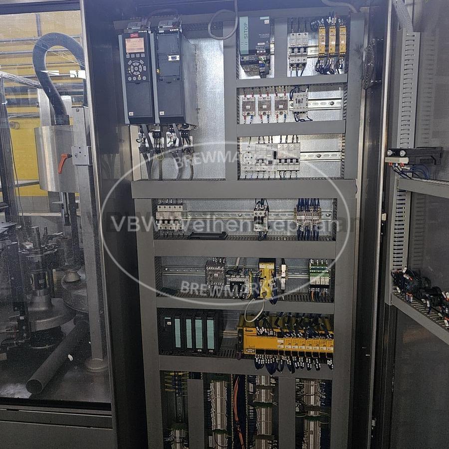 Used labeling machine