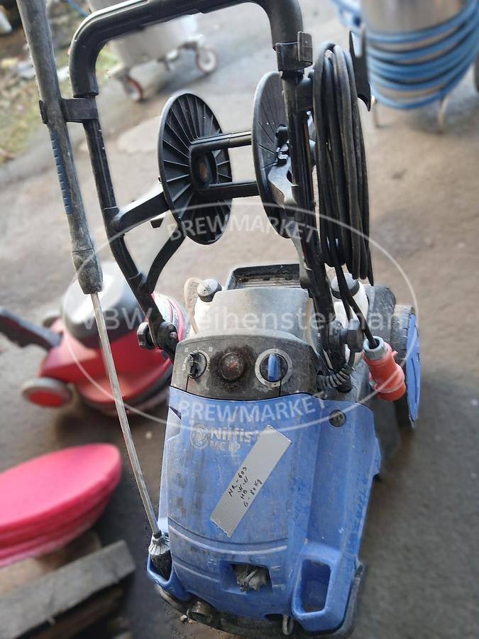 Used high-pressure cleaner