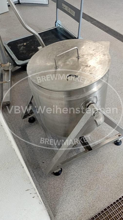 Used yeast tub