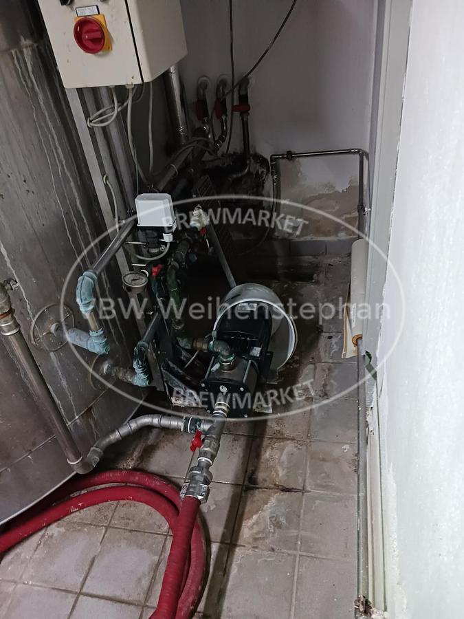Used hotwater tank