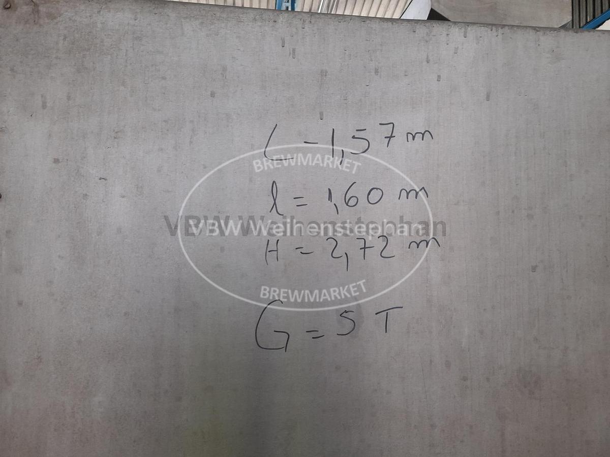 Used Bottle filler and capper