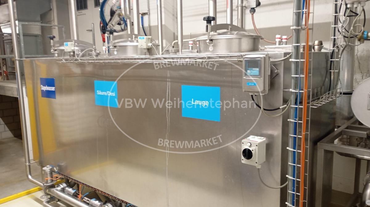 Used PET bottle filling line
