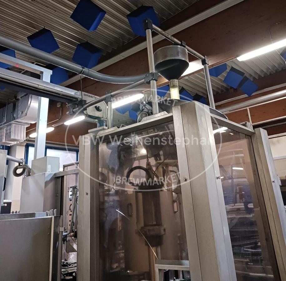 Used cap feeders
