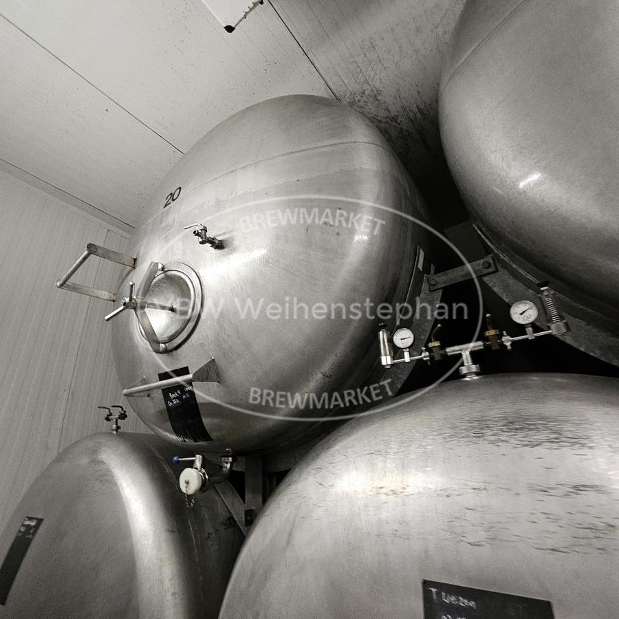 Used storage tanks (5 pcs.)