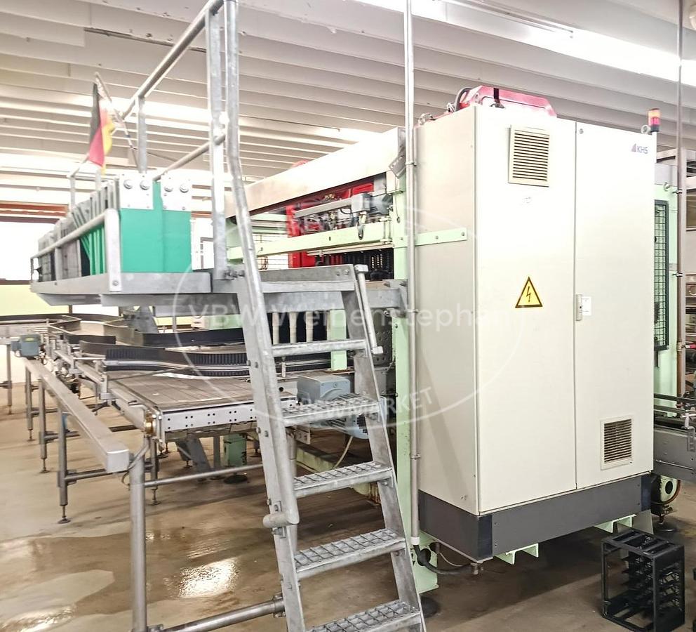 Used crate packer