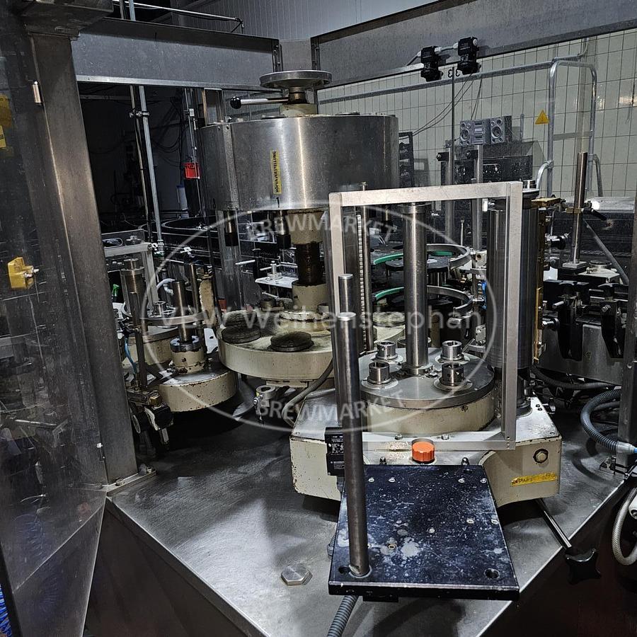 Used nonreturnable glass bottle filling line