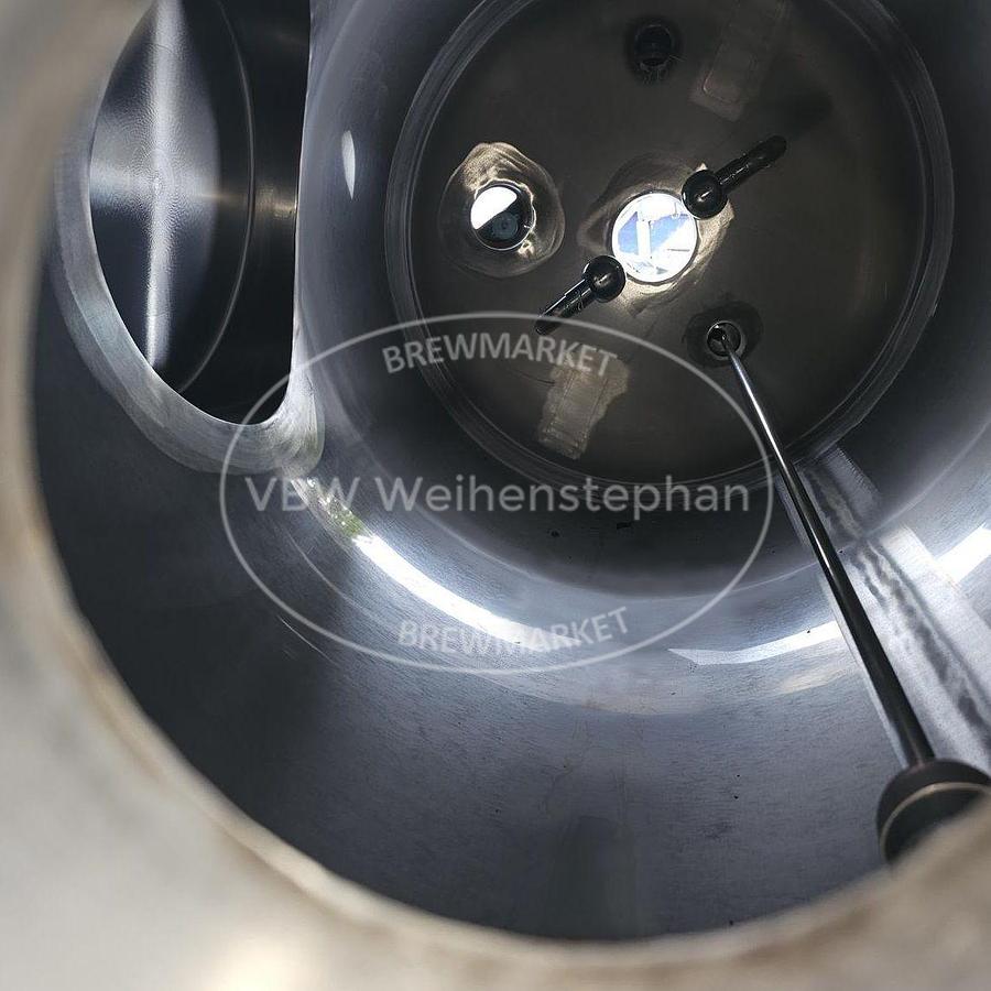 Gebraucht stehender Edelstahltank