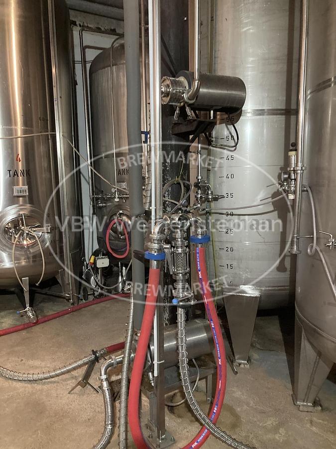 Used pressure tank cellar