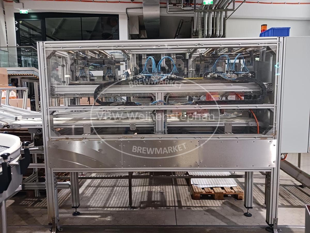 Used Bottle carrier unfolder