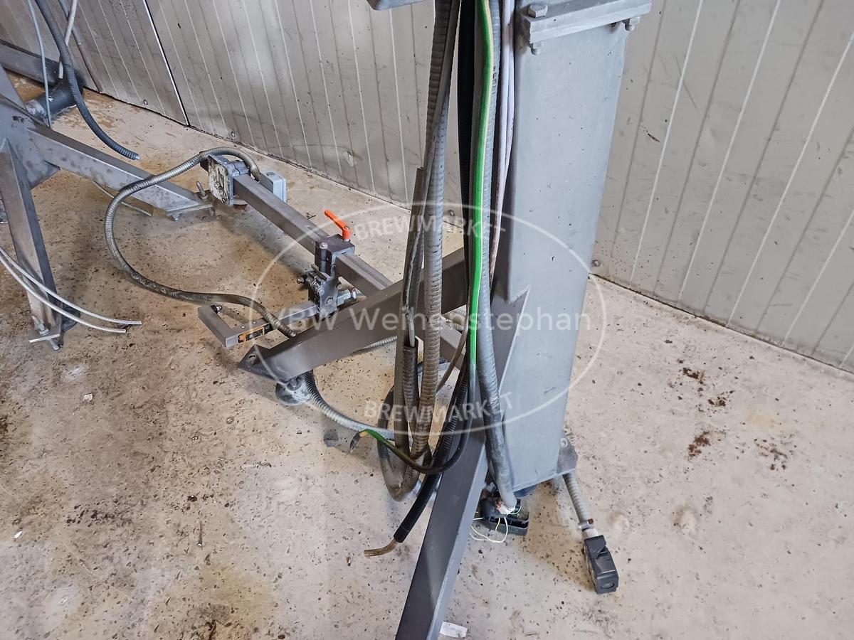 Used Bottle level control