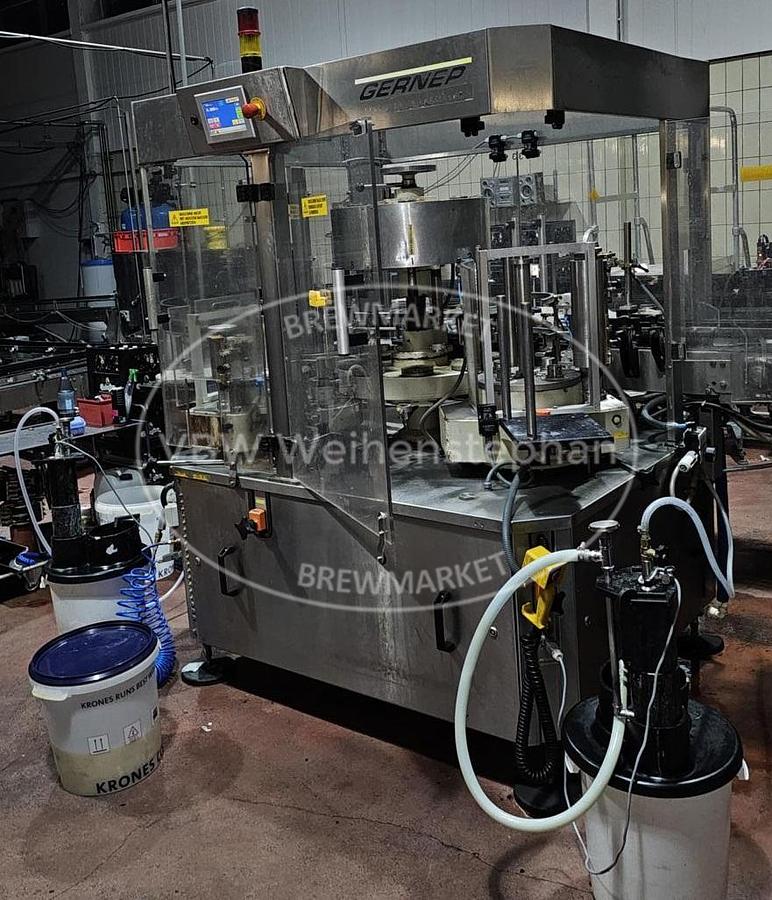 Used nonreturnable glass bottle filling line