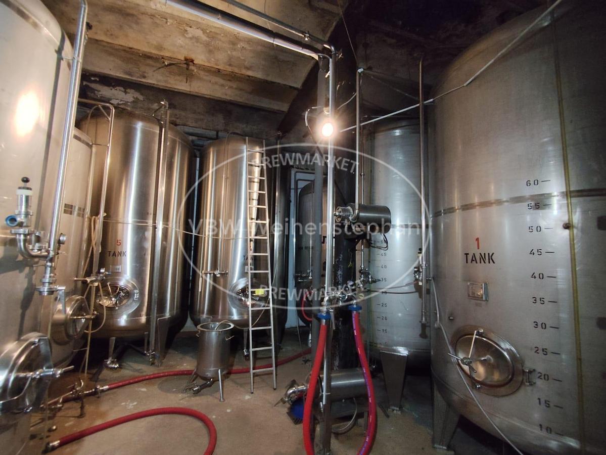 Used pressure tank cellar