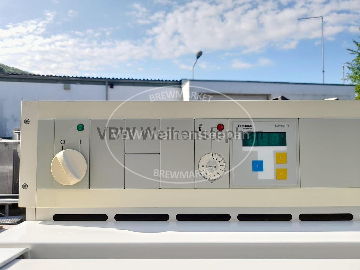 Used Incubator