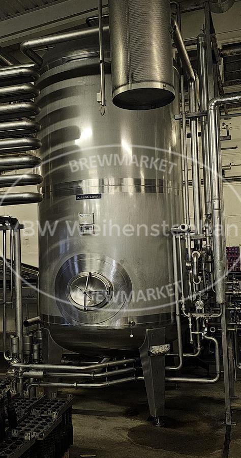 Gebraucht stehender Puffertank für Pasteurisiertes Bier (Drucktank)