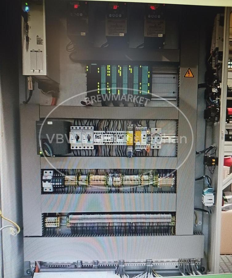 Used Bottle carrier unfolder