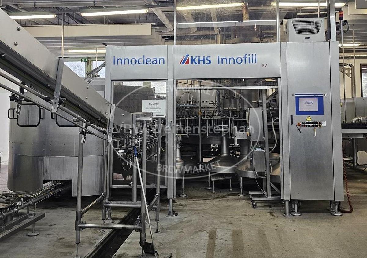 Used Rinsing, filling and sealing machine