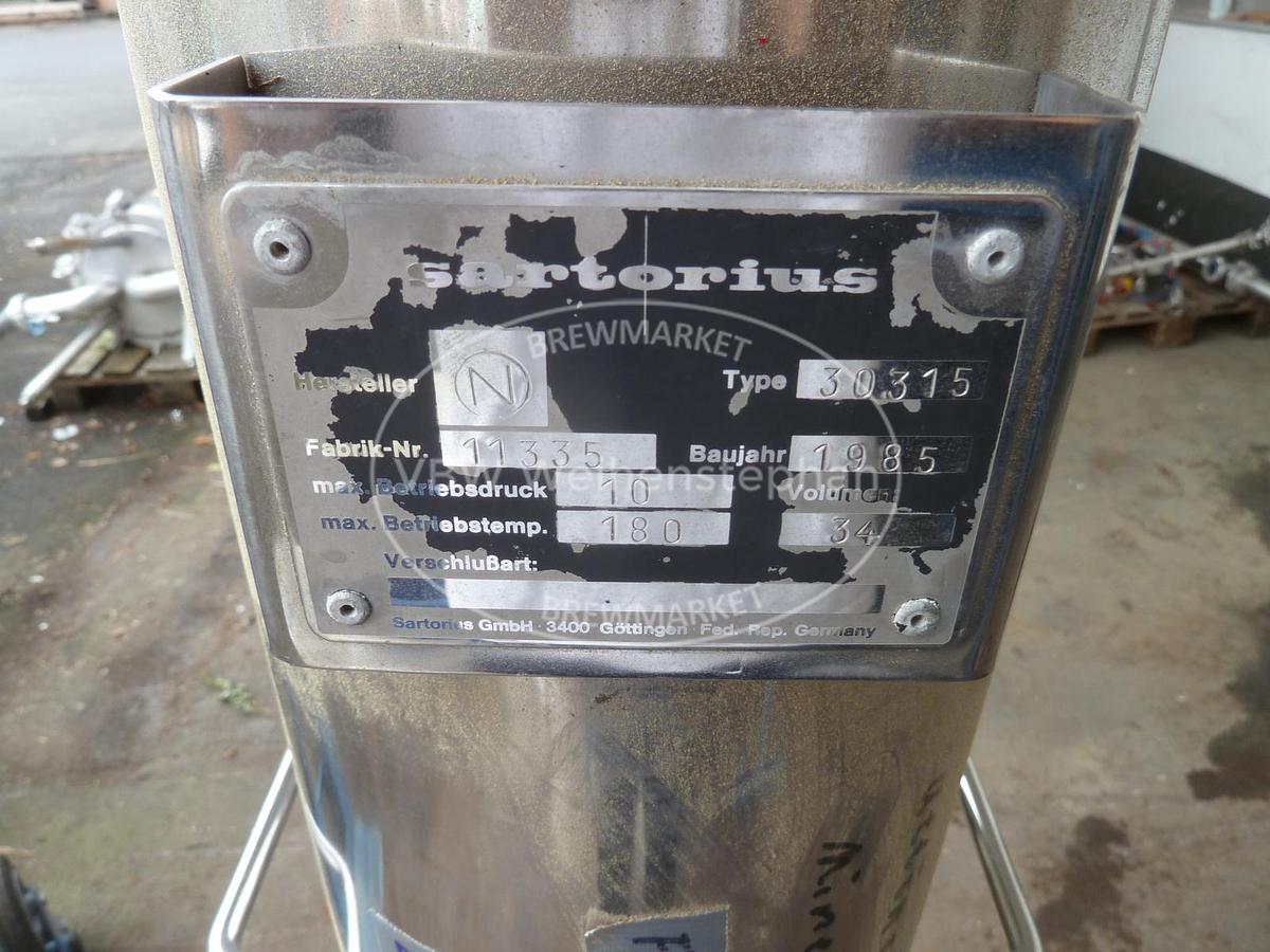 Used Trap filter housing