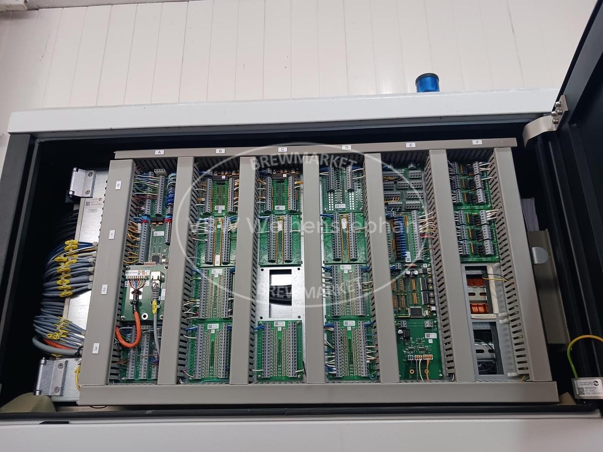 Used empty bottle inspector