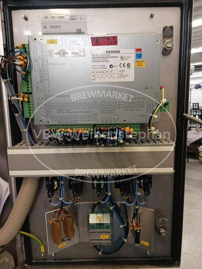 Used Rinsing, filling and sealing machine