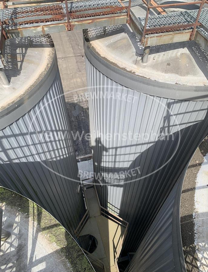 Used Cylindroconical tanks [4 pieces]