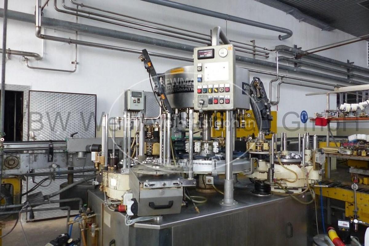 Used labeling machine