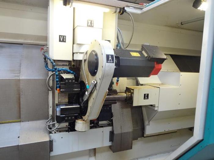 Utilisé Machine CNC d’usinage de vis mère