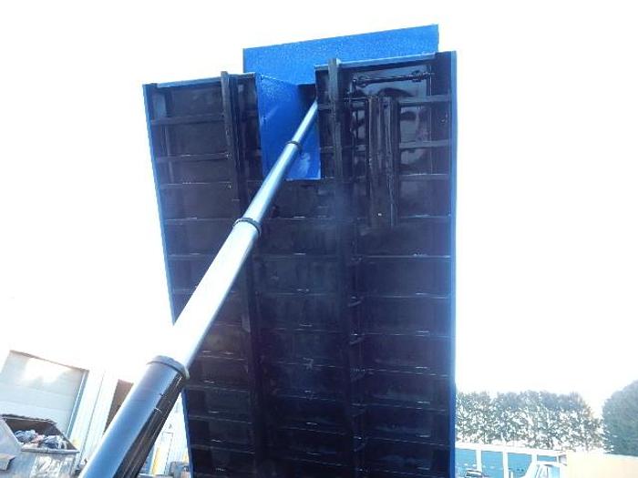 Used 2003 International 7600