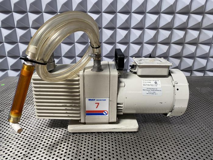 Used Welch 7 8920A DirecTorr Direct Drive Rotary Vane Mechanical Vacuum Pump 115/230V