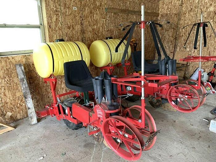 Used Mechanical Transplanter 5000WD 2 Row Hemp Planter Produce Planter