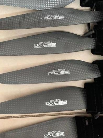 Used T-Motor 16x5.4 Carbon Fiber Propeller 1x CW 1x CCW