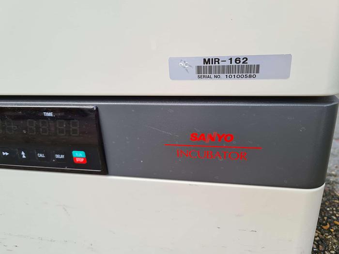 Used Sanyo MIR-162 Incubator