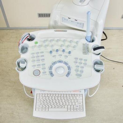 D'occasion ECHOGRAPHE  "RADIO+CARDIO"  MEDISON SONOACE X8 COULEUR DOPPLER 4 SONDES