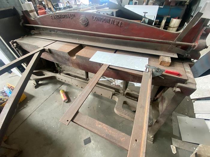 Used FJ Edwards 6ft Manual Shears