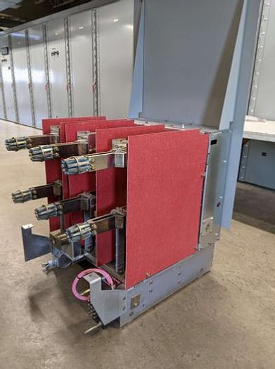 Used 2006 Cutler-Hammer 150DHP-VR500, 15kV, 1200A Breaker