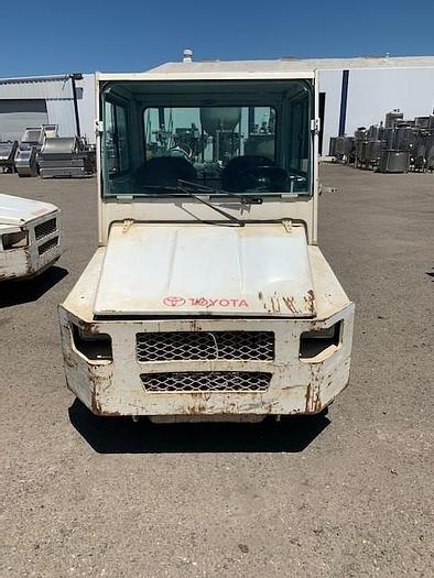 Used 2012 2012 Toyota Diesl Trailer Tugger / Baggage Tractor 02-2TDU25