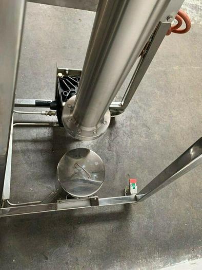 Used DDN Process HPLC Preparative Column 140 BAR w/ Pump & Gauge @ 2000 PSI