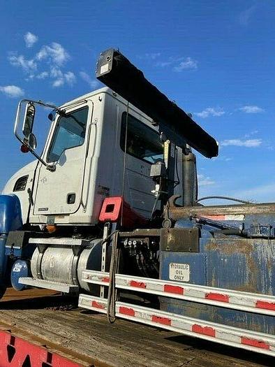 Used 2004 CV13 Mack Granite