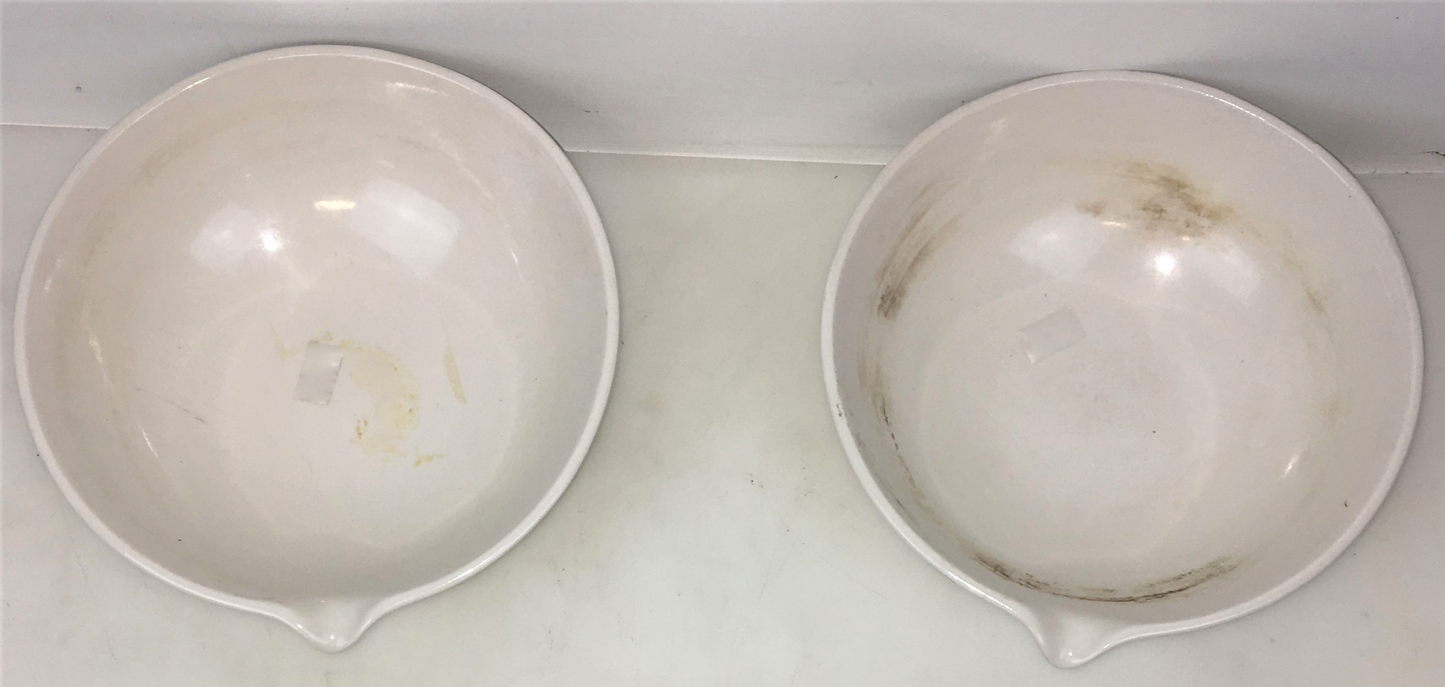 Used CooksTek 60206 (66206) Evaporating Dish with Pouring Lip - 765mL