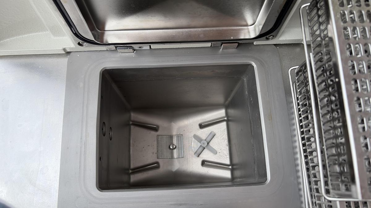 Used Leica ASP 300S Tissue Processor