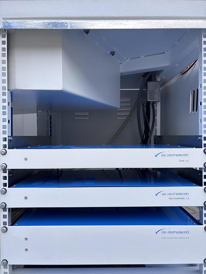 Used Nu Instruments Nu Plasma Multi-Collector ICP-MS / MC-ICP-MS – Extensive Configuration