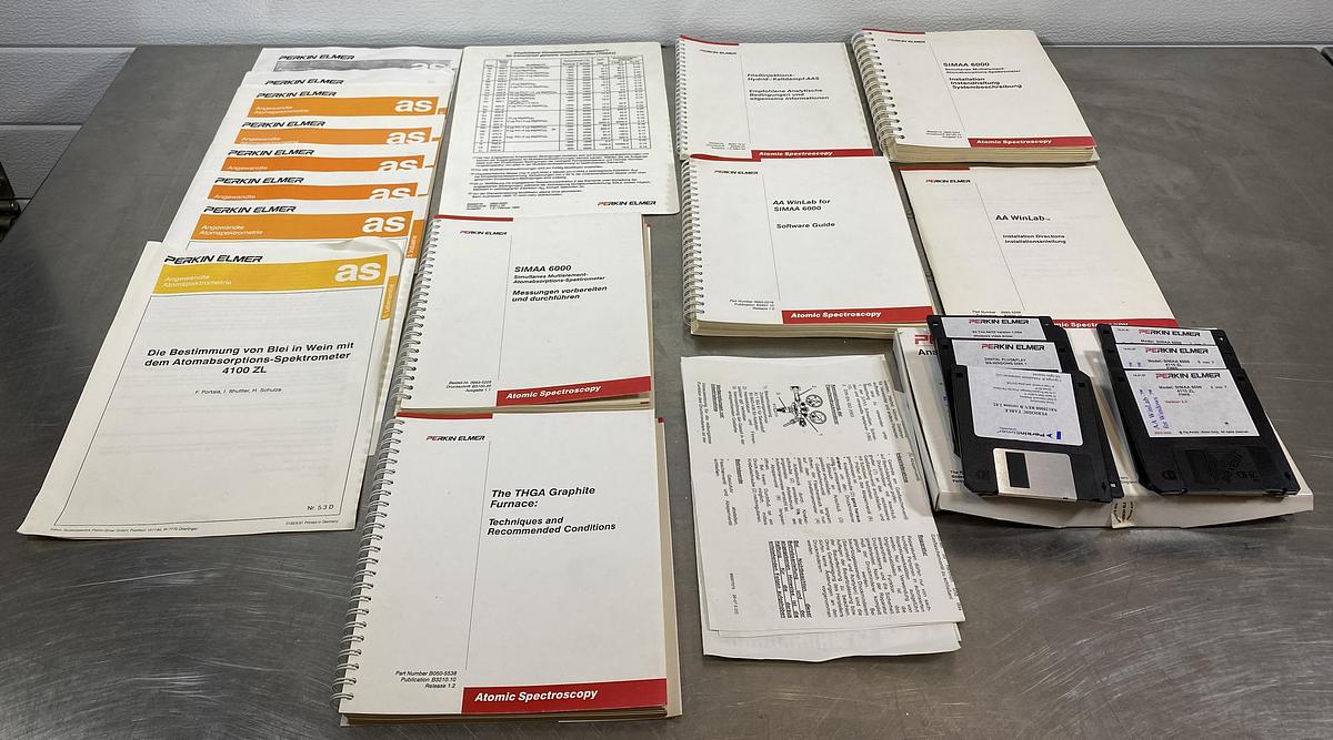 Used Perkin Elmer SIMAA 6000 / AS72 , Spectrometer , atomic absorption spectrometer