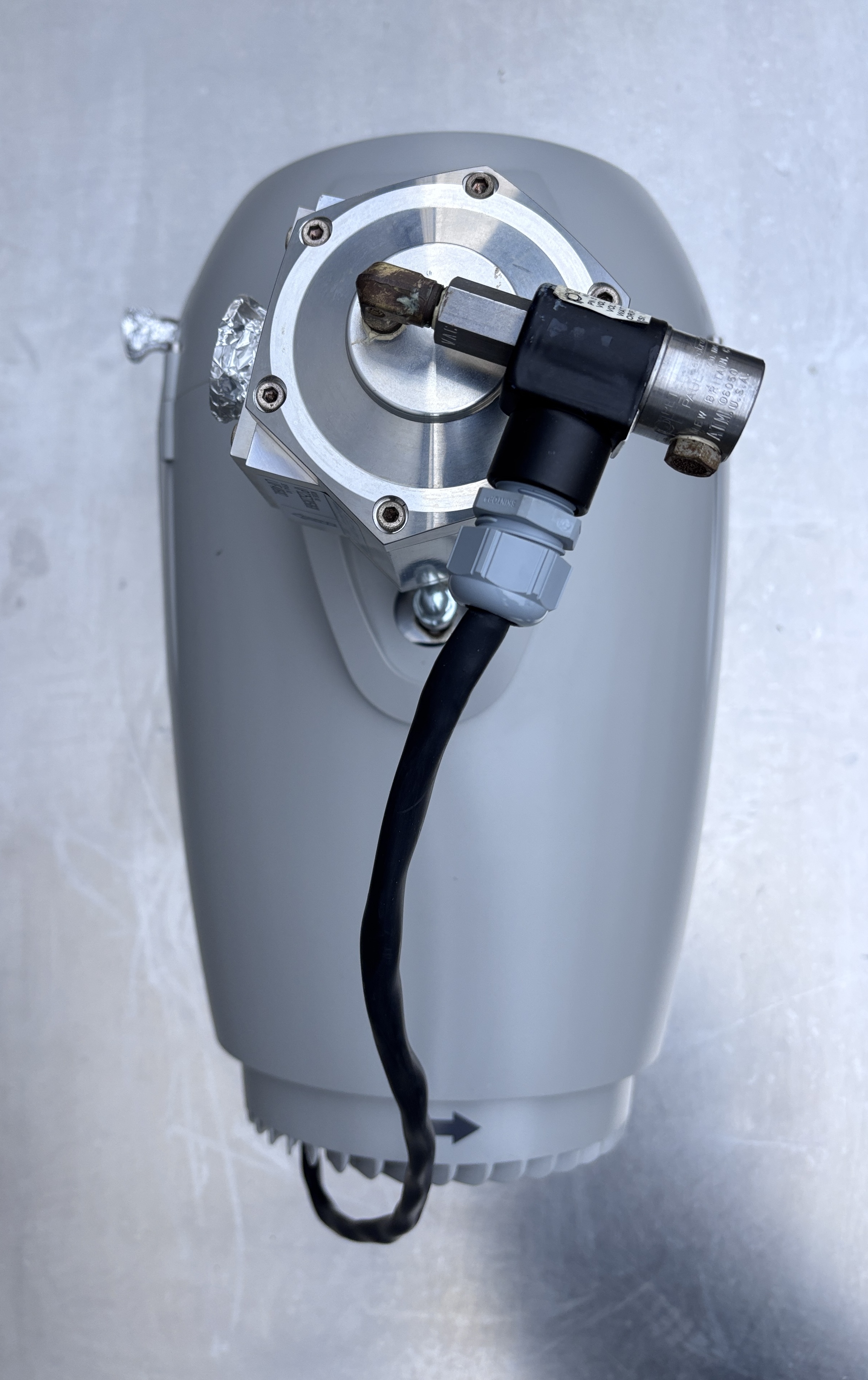 Used Agilent Technologies / Varian IDP-15 Dry Scroll Vacuum Pump with VPI Valve
