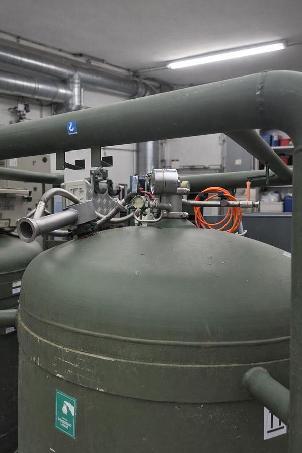 Used 3 x Cryotherm Stratos 1000 SL LHe Transport and Supply Vessel, 999 l, 1.5 bar, Aluminium