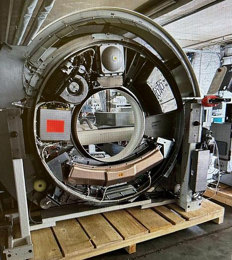 Used  Siemens Symbia T6 , Tomograph