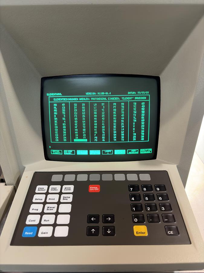 Used 2x SET Perkin-Elmer 1100 HPLC System with Autosampler and Accessories
