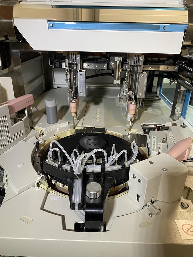 Used Roche Cobas 6000 Chemistry Analyzer