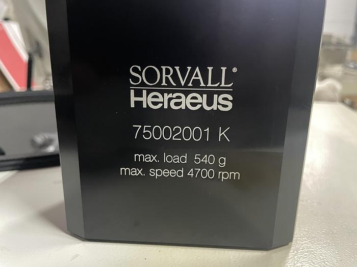 Used Thermo Heraeus Multifuge 1S-R with Sorvall Heraeus 75002000