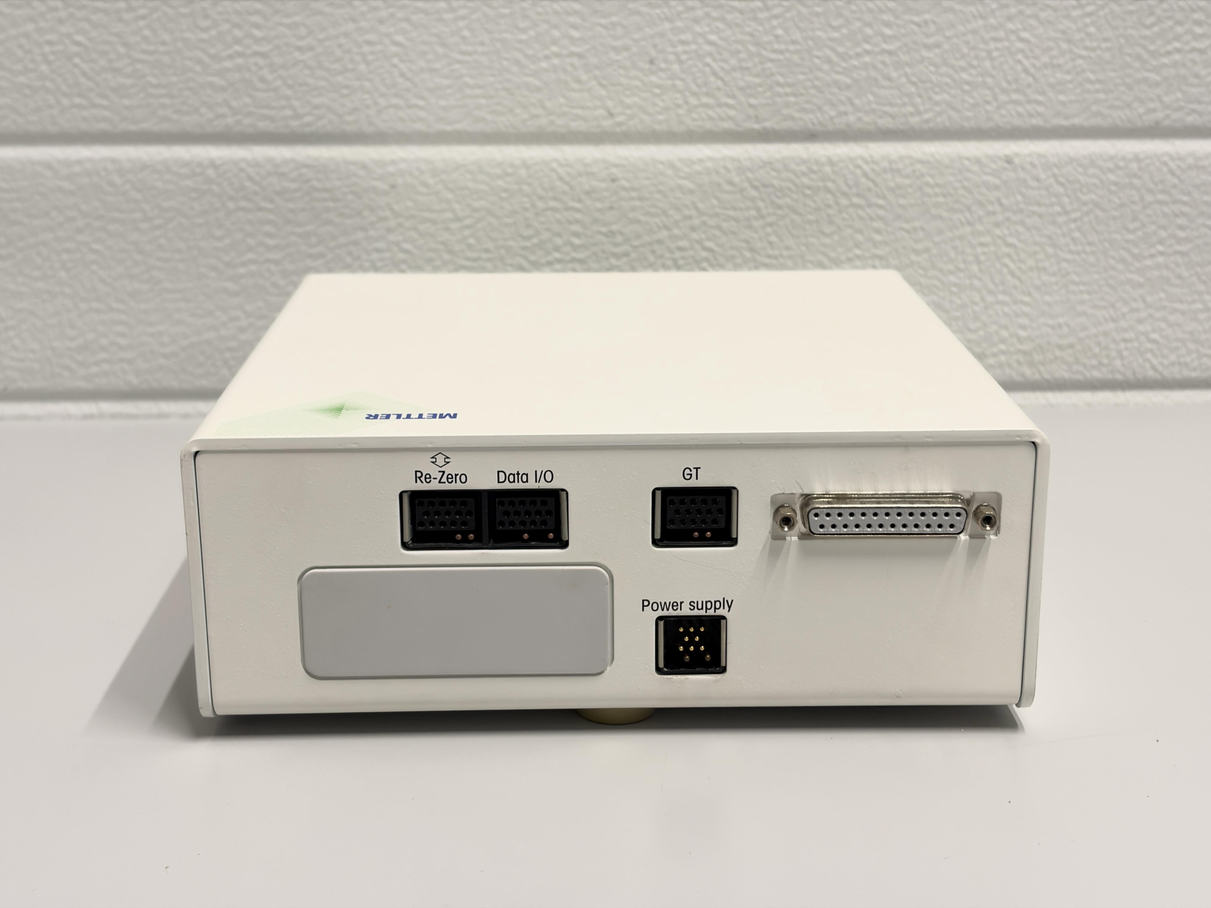 Used Mettler Toledo AT106 Mass Comparator / Precision Microbalance – 111 g / 1 µg