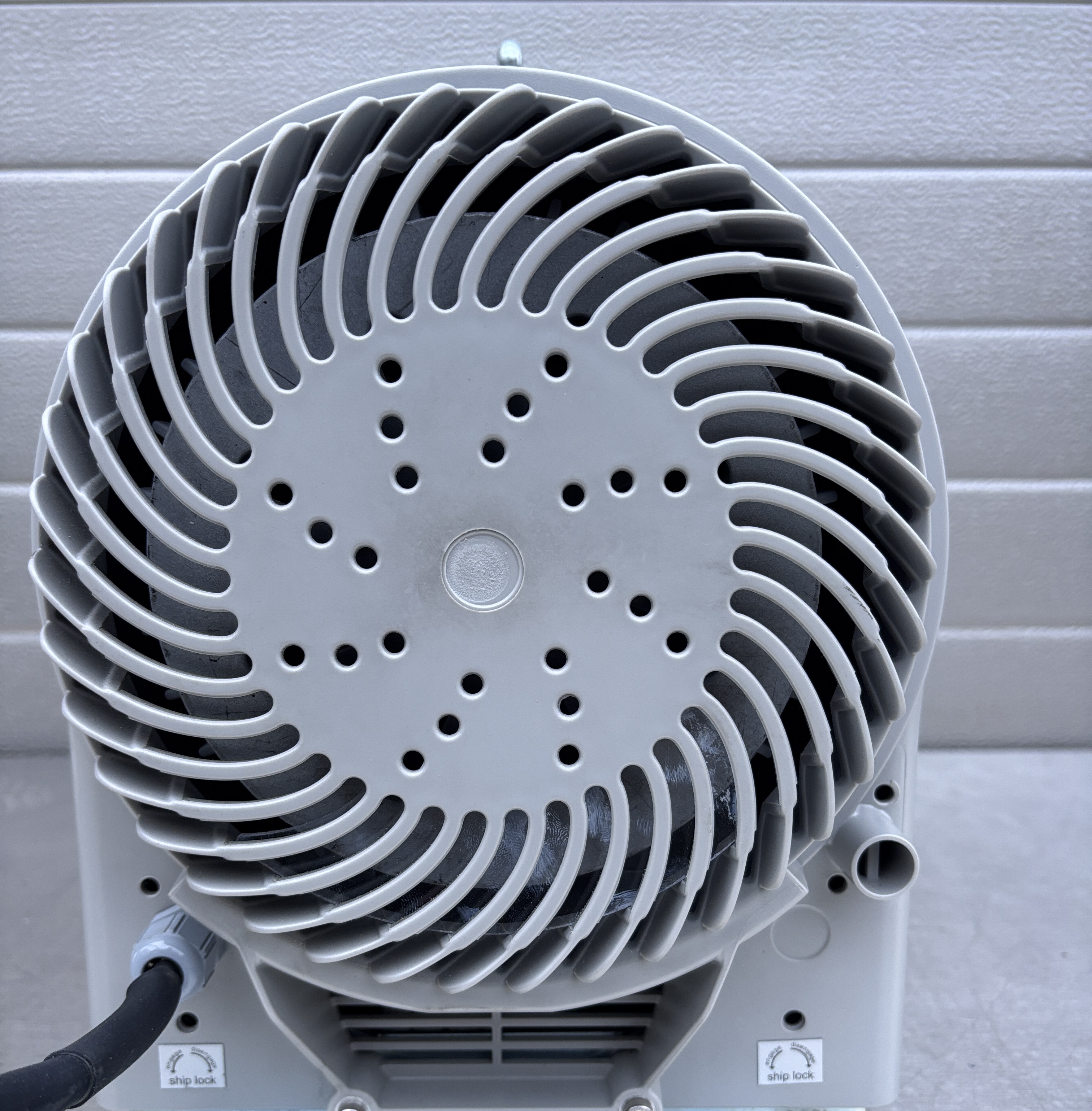 Used Agilent Technologies / Varian IDP-15 Dry Scroll Vacuum Pump with VPI Valve