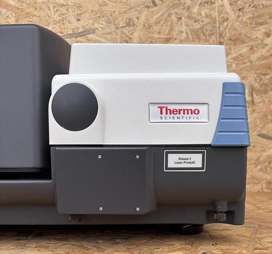 Used Thermo Scientific Nicolet 6700 FT-IR with Mikroscope Continuµm